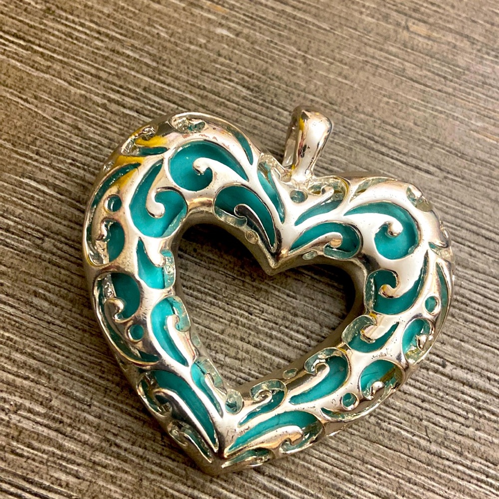 Vintage 90s Large Silver Toned Pendant so very beautiful.